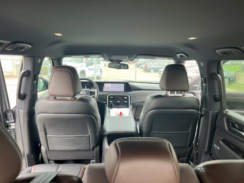 Used 2025 Nissan Armada SL RWD image 20