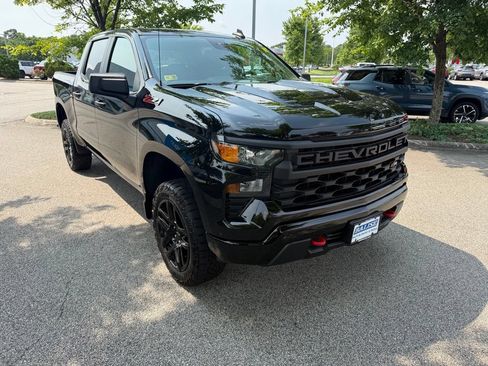 Used 2024 Chevrolet Silverado 1500 Custom Trail Boss AWD/4WD image 7