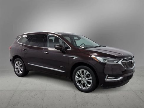 Used 2021 Buick Enclave Avenir w/ Avenir Technology Package image 2