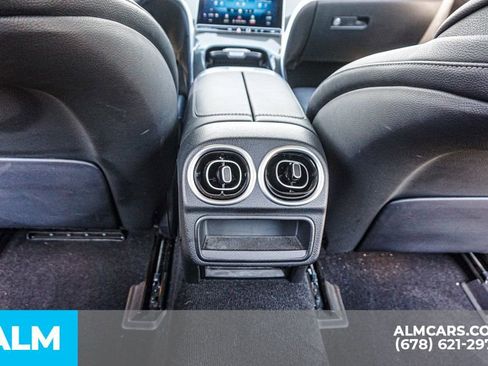 Used 2022 Mercedes-Benz C 300 Sedan image 31