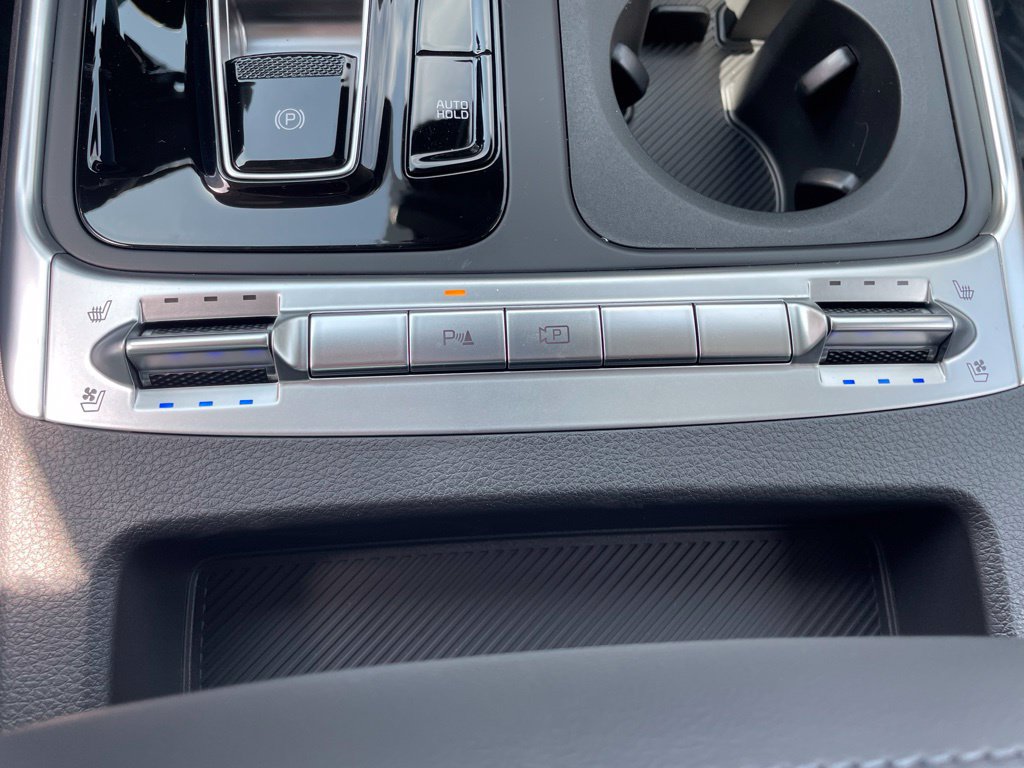 New 2027 Kia Carnival SX FWD image 25