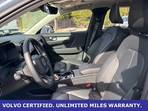 Certified 2025 Volvo XC40 B5 Plus image 16