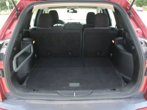 Used 2014 Jeep Cherokee Sport FWD image 33