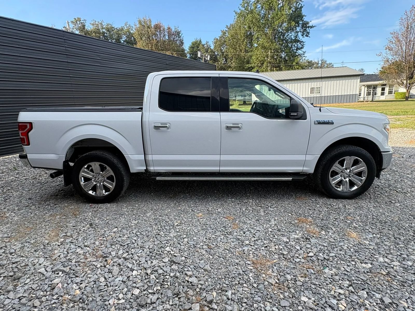 Used 2019 Ford F150 XLT w/ Equipment Group 302A Luxury AWD/4WD image 4
