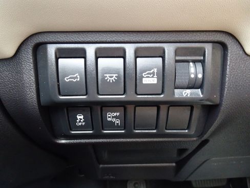 Used 2020 Subaru Ascent Limited w/ Technology Package AWD/4WD image 32
