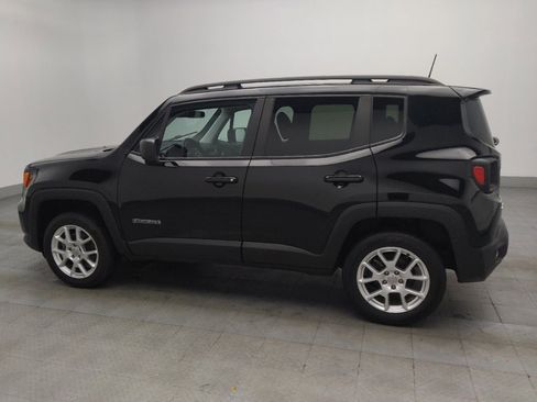 Used 2022 Jeep Renegade Latitude image 3