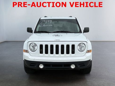 Used 2017 Jeep Patriot Sport AWD/4WD image 8