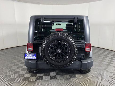 Used 2011 Jeep Wrangler Sport AWD/4WD image 4