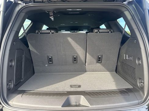 New 2026 GMC Yukon Elevation image 32