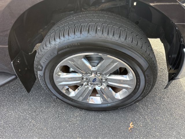 Used 2018 Ford F150 XLT w/ Equipment Group 302A Luxury AWD/4WD image 16