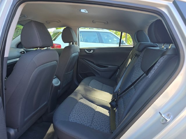 Used 2017 Hyundai Ioniq SEL FWD image 16