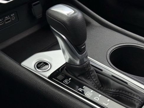 Used 2025 Nissan Altima 2.5 SV image 19