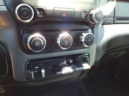 Used 2022 RAM 1500 Big Horn RWD image 31