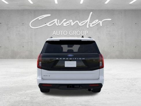 New 2026 Ford Expedition Active image 5