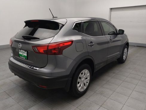 Used 2019 Nissan Rogue Sport S image 9