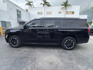 Used 2025 Chevrolet Suburban LS w/ LPO, Dark Essentials Package RWD video 2