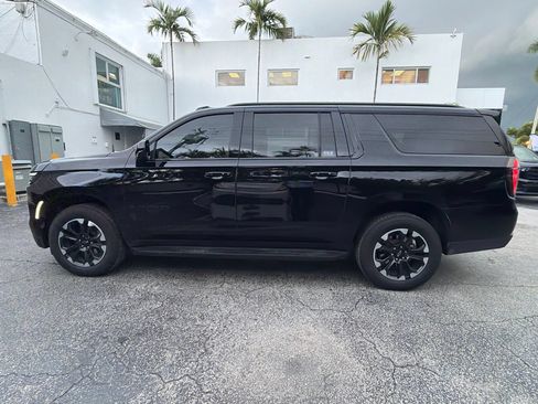 Used 2025 Chevrolet Suburban LS w/ LPO, Dark Essentials Package RWD image 2