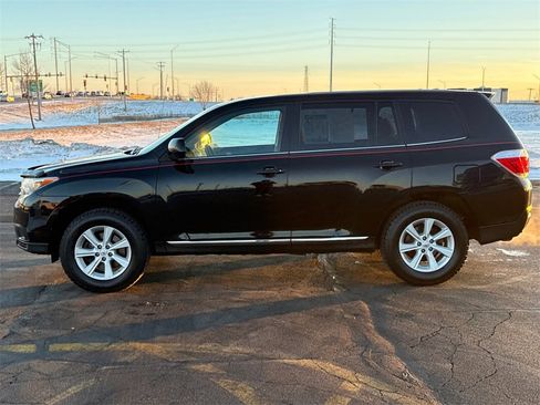 Used 2012 Toyota Highlander FWD image 8