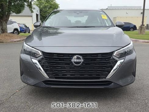 Used 2025 Nissan Sentra SV FWD image 8