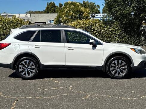 Used 2016 Subaru Outback 2.5i Limited w/ Protection Package #2 AWD/4WD image 2