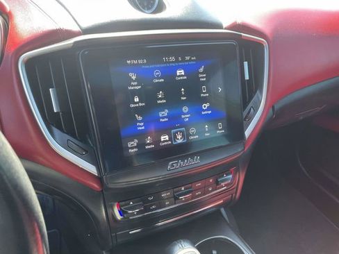 Used 2018 Maserati Ghibli image 24