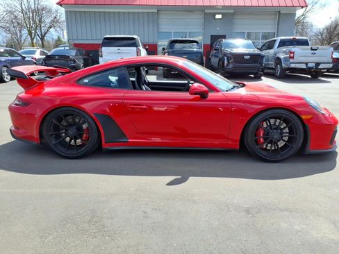 Used 2018 Porsche 911 GT3 RWD image 6