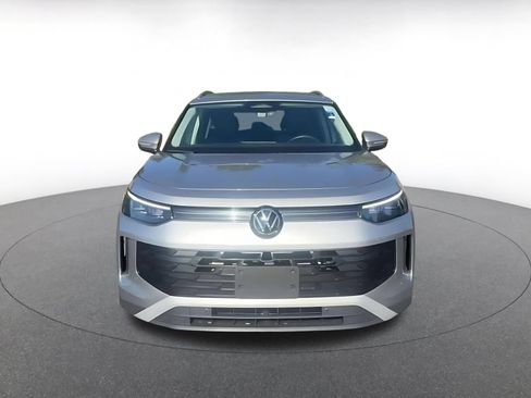 Used 2026 Volkswagen Tiguan SE AWD/4WD image 4