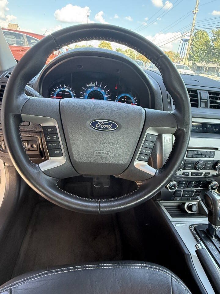 Used 2011 Ford Fusion SEL w/ 301A Rapid Spec Order Code FWD image 17