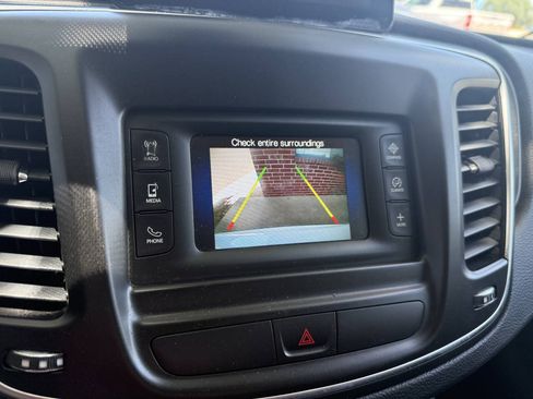 Used 2015 Chrysler 200 Limited w/ Convenience Group FWD image 13