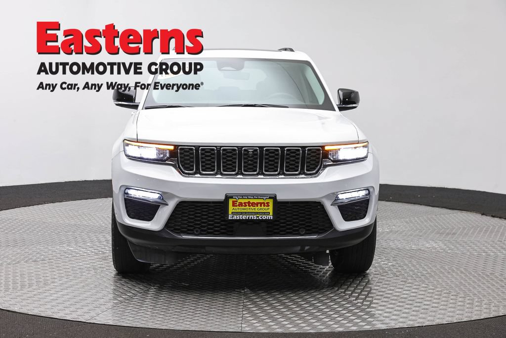 Used 2022 Jeep Grand Cherokee Limited 4xe w/ Luxury Tech Group II AWD/4WD image 3