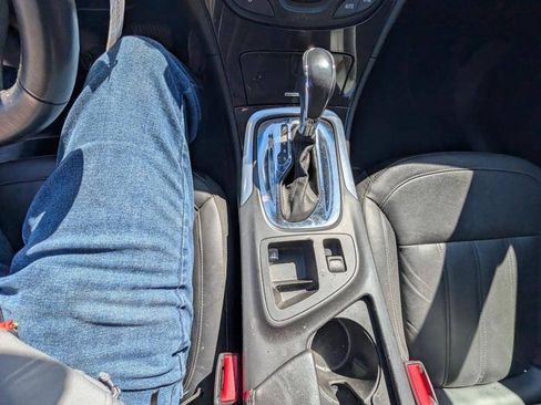 Used 2016 Buick Regal FWD image 36