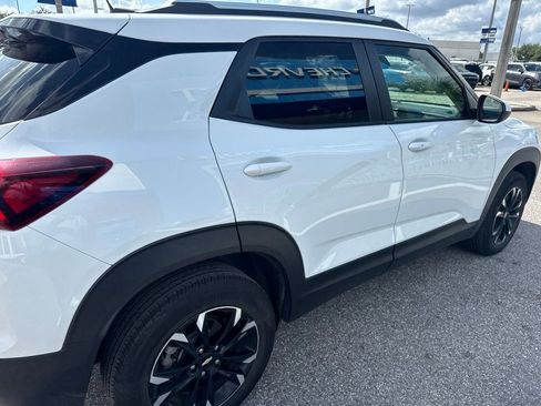 Used 2023 Chevrolet TrailBlazer LT w/ Convenience Package AWD/4WD image 5
