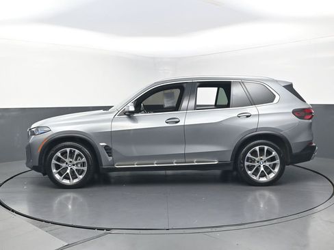 Used 2024 BMW X5 xDrive40i w/ Premium Package AWD/4WD image 12