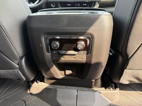 New 2026 Chevrolet Tahoe Z71 w/ Z71 Off-Road Package AWD/4WD image 33