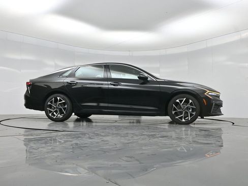 New 2026 Kia K5 EX FWD image 57