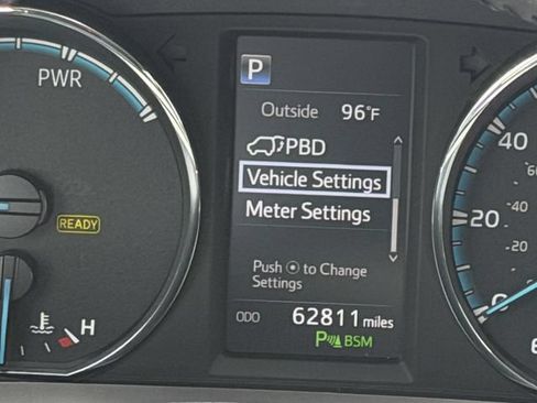 Used 2018 Toyota RAV4 Limited w/ Advanced Technology Package AWD/4WD image 14