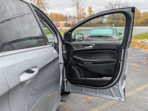 Used 2022 Ford Edge SEL w/ Convenience Package image 41
