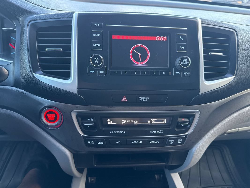 Used 2019 Honda Pilot LX image 34