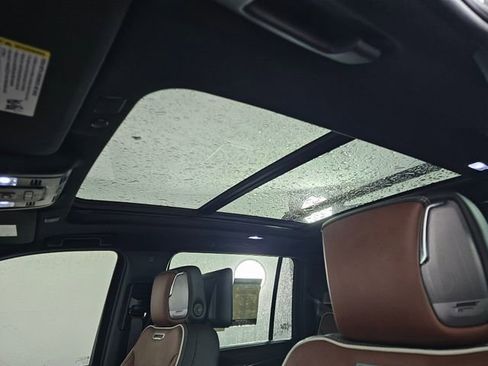 Used 2023 GMC Yukon XL Denali Ultimate AWD/4WD image 25