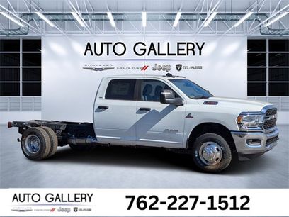 New 2024 RAM 3500 SLT w/ Quick Order Package 2YG SLT