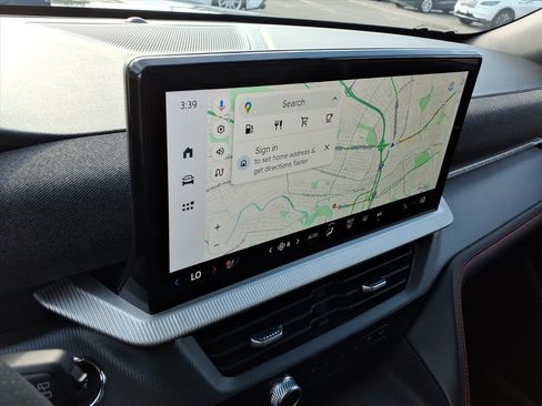 Used 2025 Ford Explorer ST-Line image 13