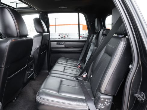 Used 2015 Ford Expedition EL Platinum image 26