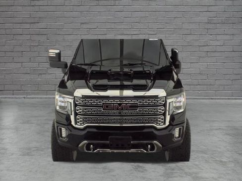 Used 2021 GMC Sierra 2500 Denali w/ Denali Ultimate Package AWD/4WD image 2
