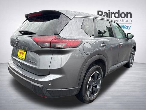 Used 2024 Nissan Rogue SV AWD/4WD image 9