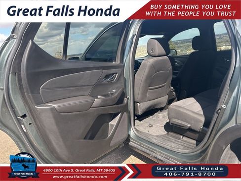 Used 2023 Chevrolet Traverse LT w/ LPO, Floor Liner Package image 19