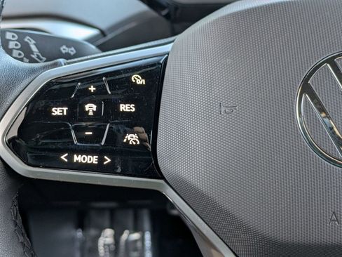 Used 2023 Volkswagen ID.4 Pro RWD image 10