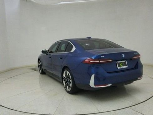 Used 2025 BMW i5 xDrive40 w/ Premium Package image 68