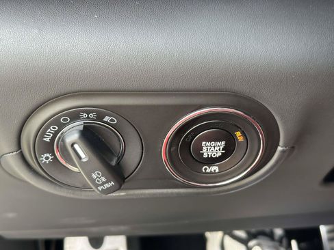 Used 2020 Maserati Levante GranSport AWD/4WD image 22