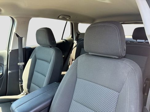 Used 2023 GMC Terrain SLE w/ Driver Convenience Package FWD image 12