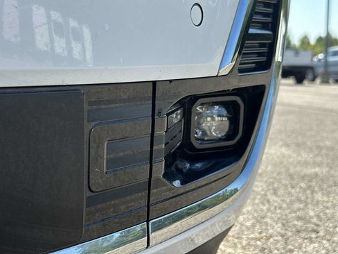 Certified 2021 GMC Acadia Denali w/ Denali Technology Package FWD image 11